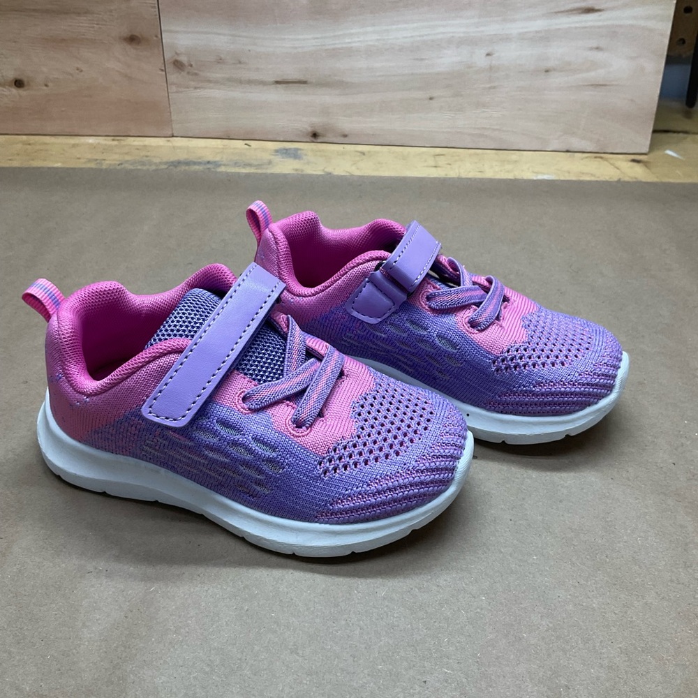 Unbrand sneaker